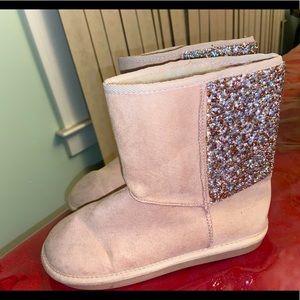 Girl’s Sparkly Light Pink Justice Boots